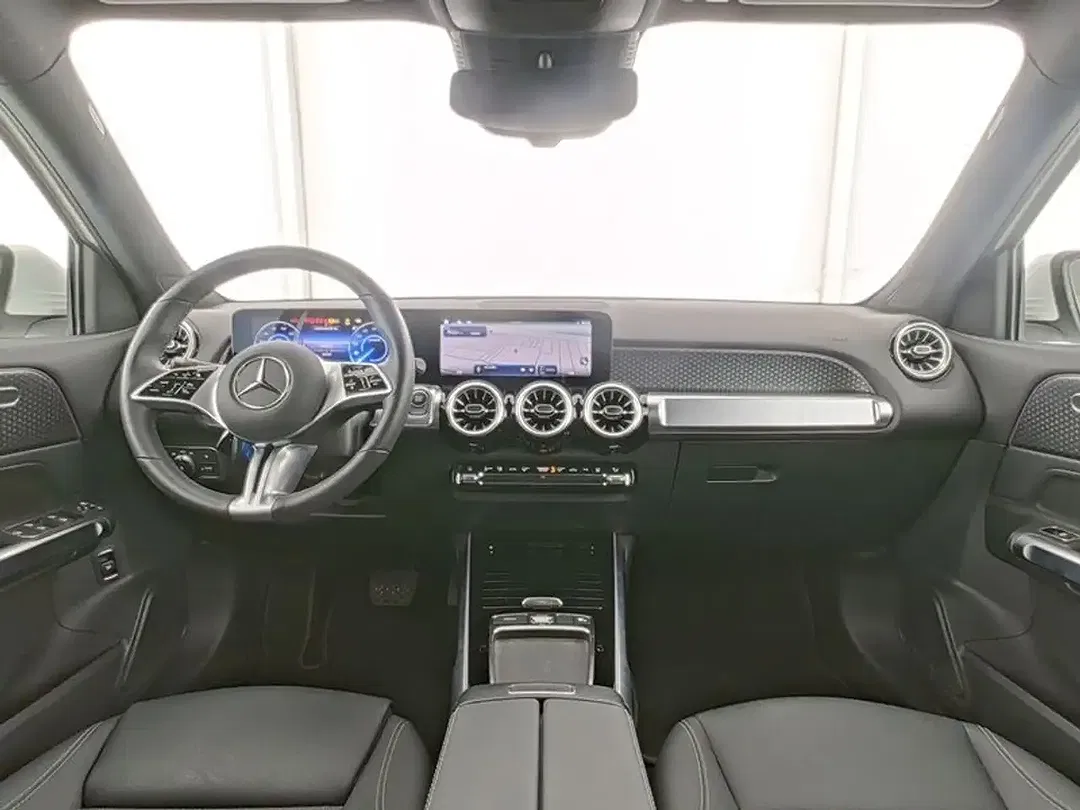 Mercedes-Benz EQB 250 - Thumbnail 6