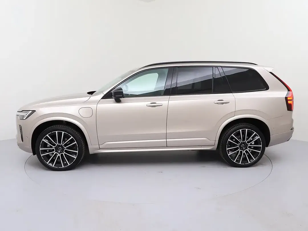 Volvo XC90 T8 PHEV Hybrid AWD Recharge Ultra Dark - Thumbnail 8