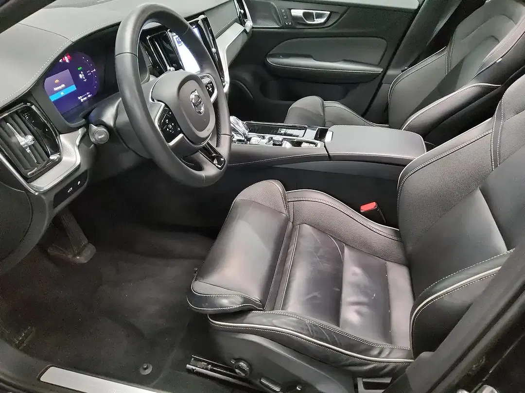 Volvo S60 T8 Hybrid AWD Ultimate Dark - Thumbnail 9
