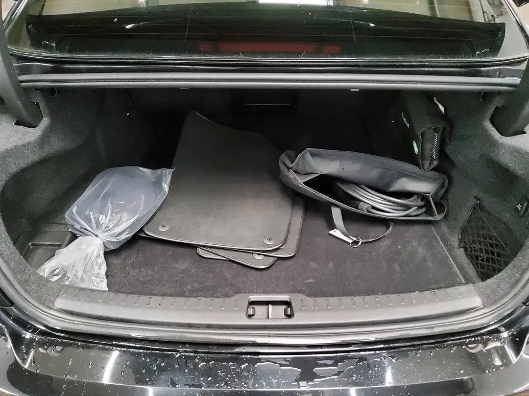 Volvo S60 T8 Hybrid AWD Ultimate Dark - Thumbnail 12