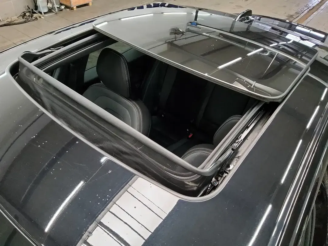 Volvo S60 T8 Hybrid AWD Ultimate Dark - Thumbnail 13