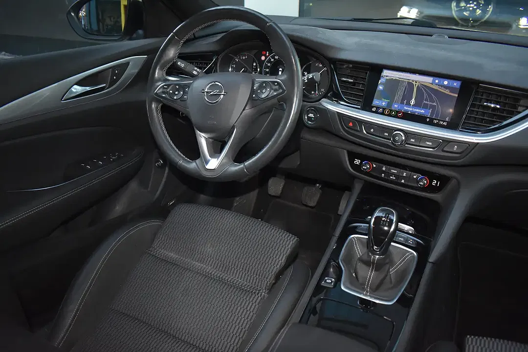 Opel Insignia 2.0 - Thumbnail 3