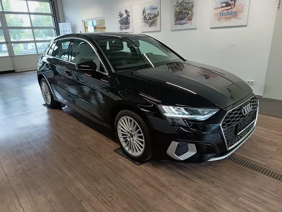 Audi A3 1.5 TFSI Sportback - Thumbnail 2