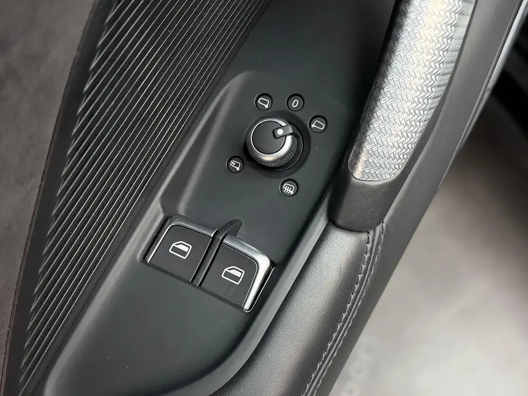 Audi TT RS 2.5 TFSI quattro - Thumbnail 11