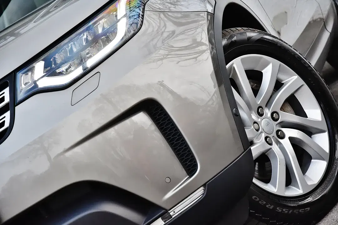 Land Rover Discovery 3.0 SDV6 HSE - Thumbnail 7