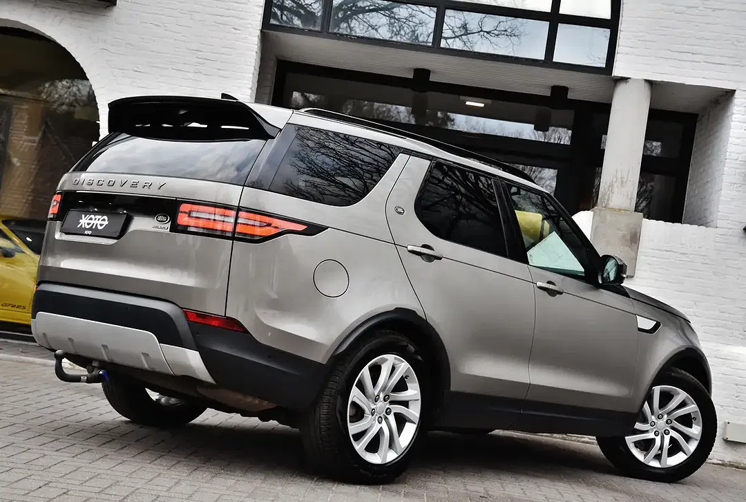 Land Rover Discovery 3.0 SDV6 HSE - Thumbnail 8