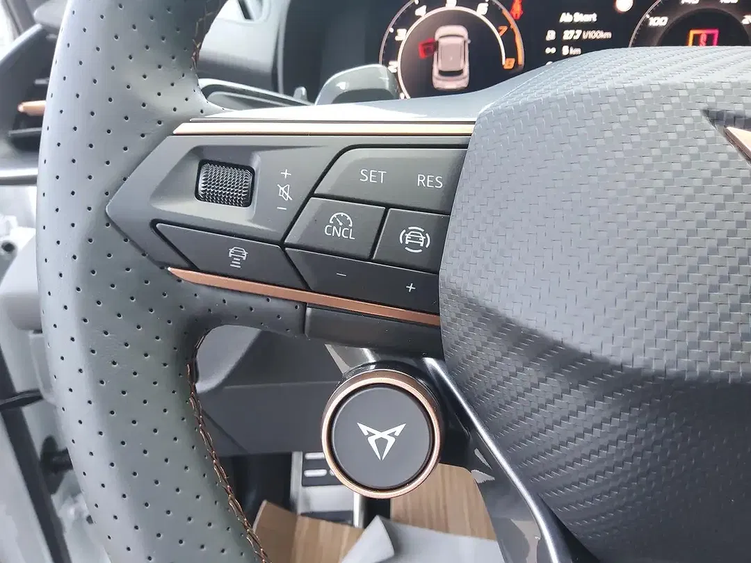 CUPRA Terramar TSI DSG 4x4 Matrix LED VZ2 - Thumbnail 9