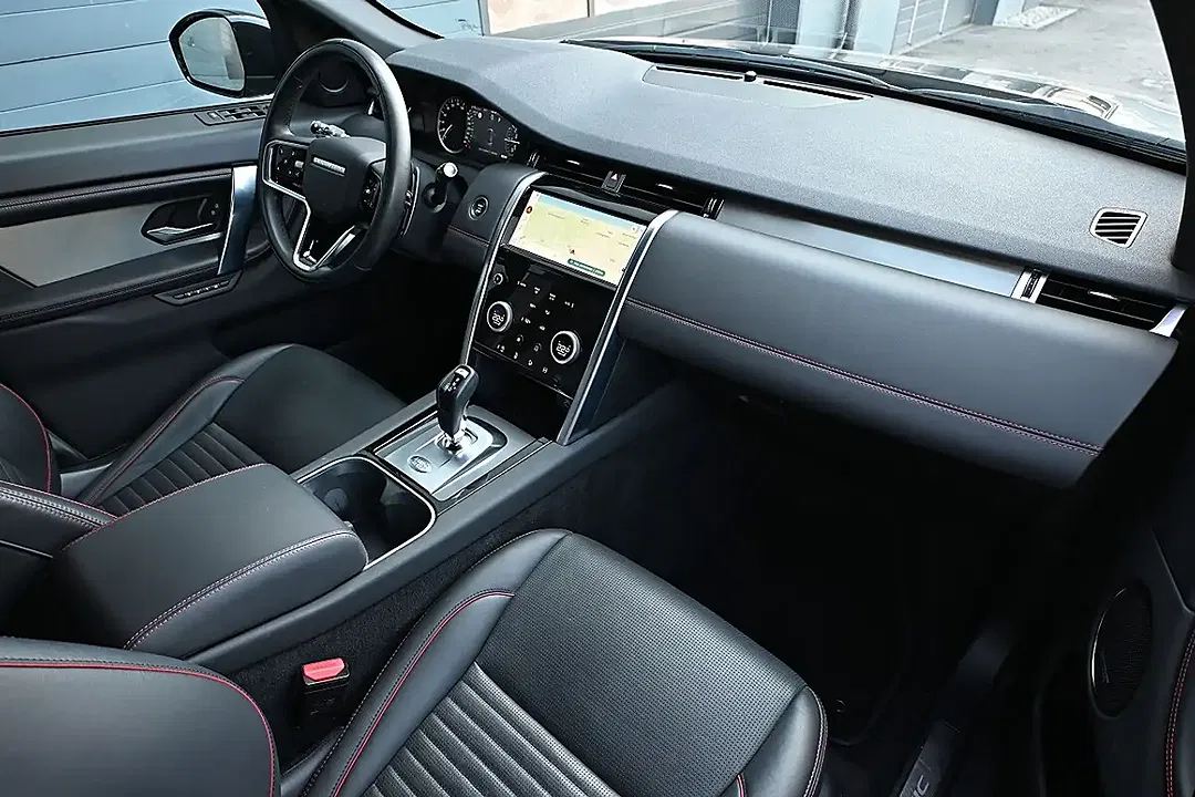 Land Rover Discovery Sport P300e AUT 4x4 PHEV R-Dynamic HSE - Thumbnail 4