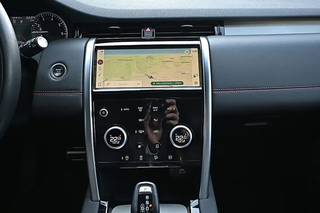 Land Rover Discovery Sport P300e AUT 4x4 PHEV R-Dynamic HSE - Thumbnail 5