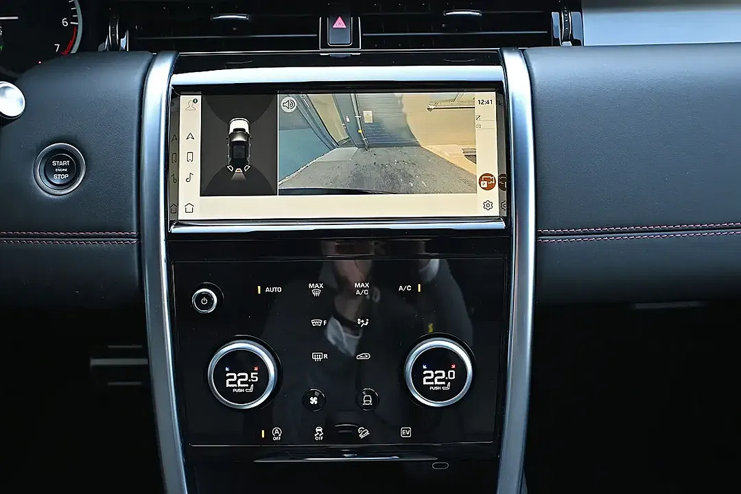 Land Rover Discovery Sport P300e AUT 4x4 PHEV R-Dynamic HSE - Thumbnail 6