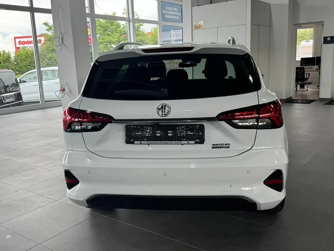 MG MG5 Luxury - Thumbnail 6