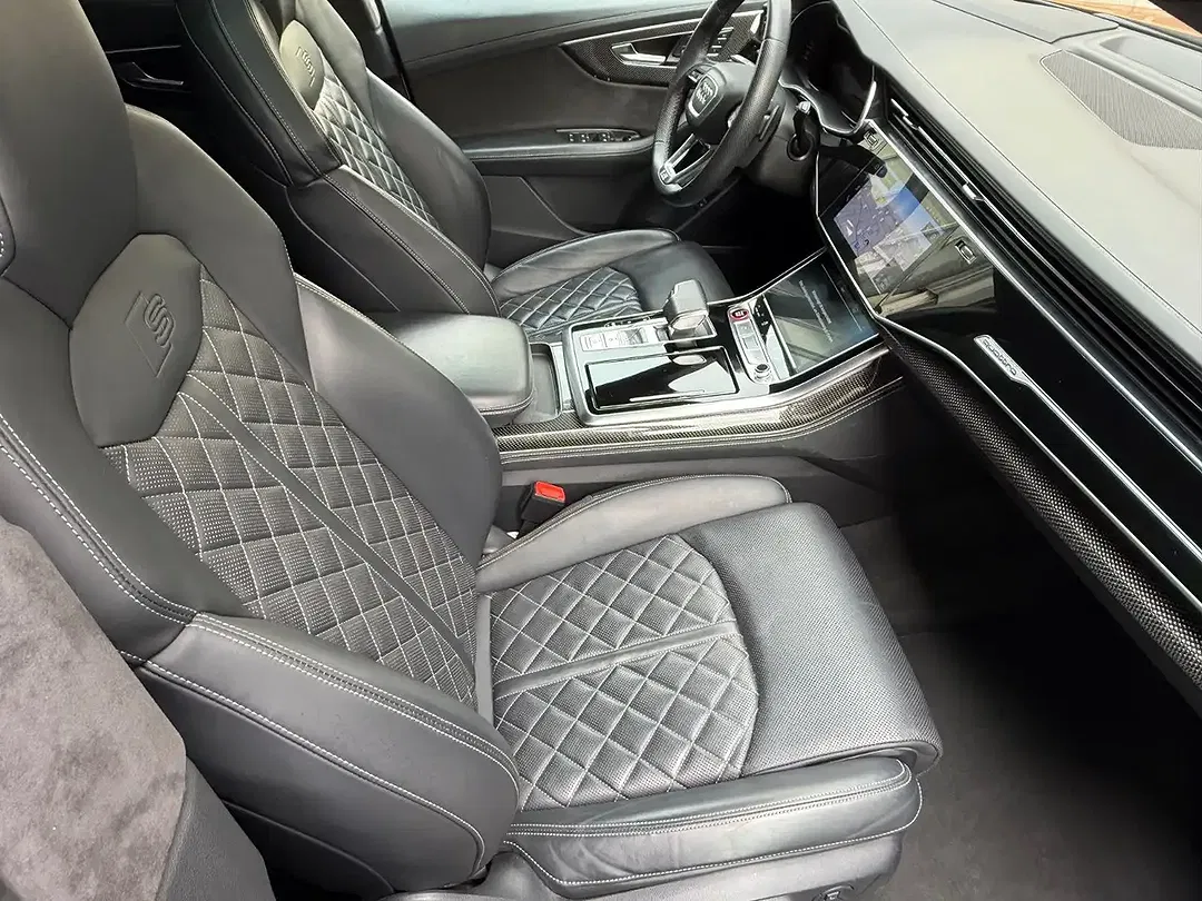Audi SQ8 4.0 TFSI quattro - foto 15