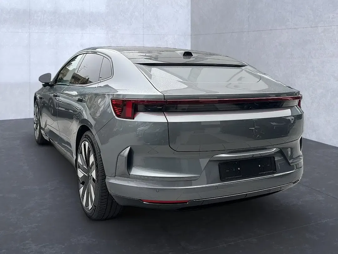 Polestar 4 - foto 2
