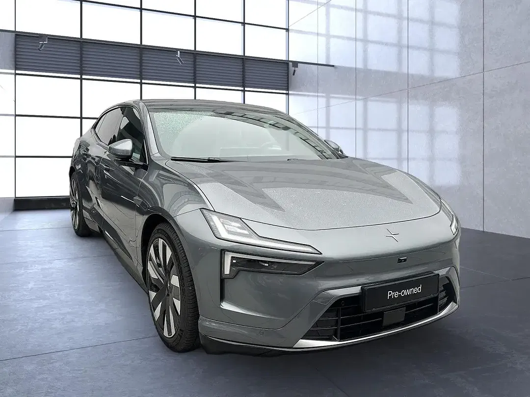 Polestar 4 - Thumbnail 4