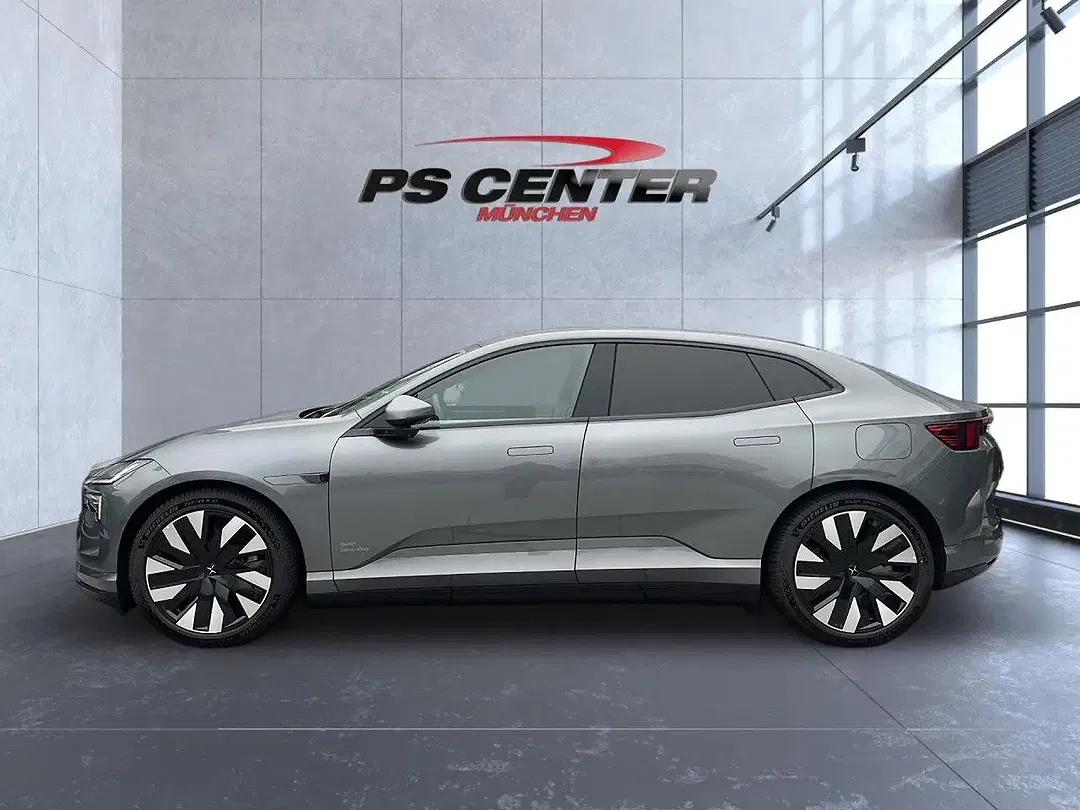 Polestar 4 - Thumbnail 6
