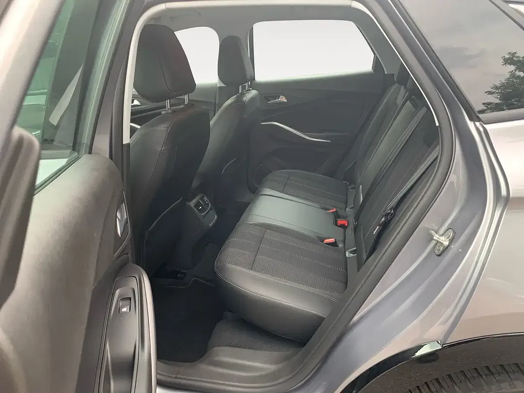 Opel Grandland 1.2 Turbo AUT GS Line - foto 14