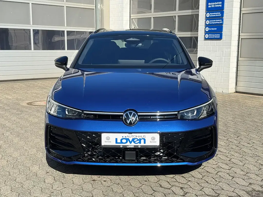 Volkswagen Passat Variant 2.0 TSI DSG R-Line - foto 2