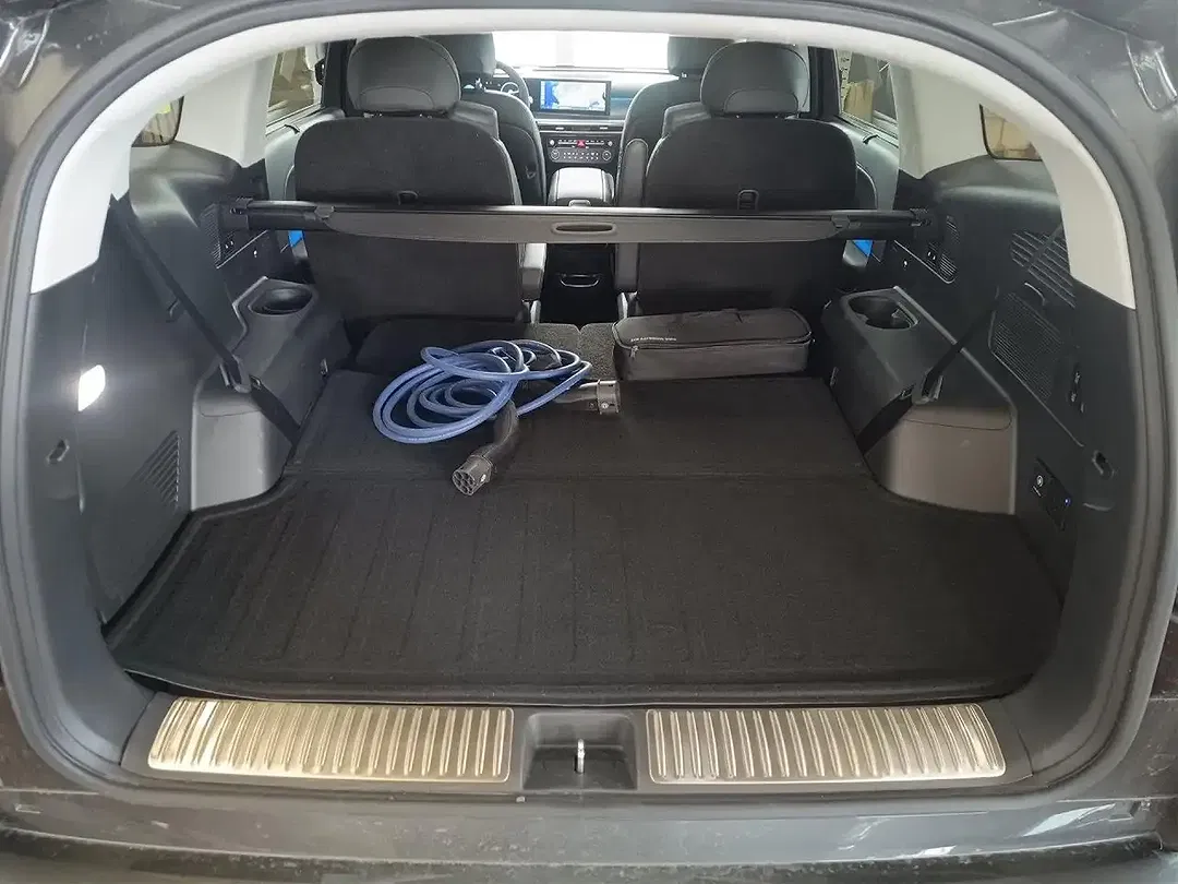 Hyundai IONIQ 4WD UNIQ - foto 12