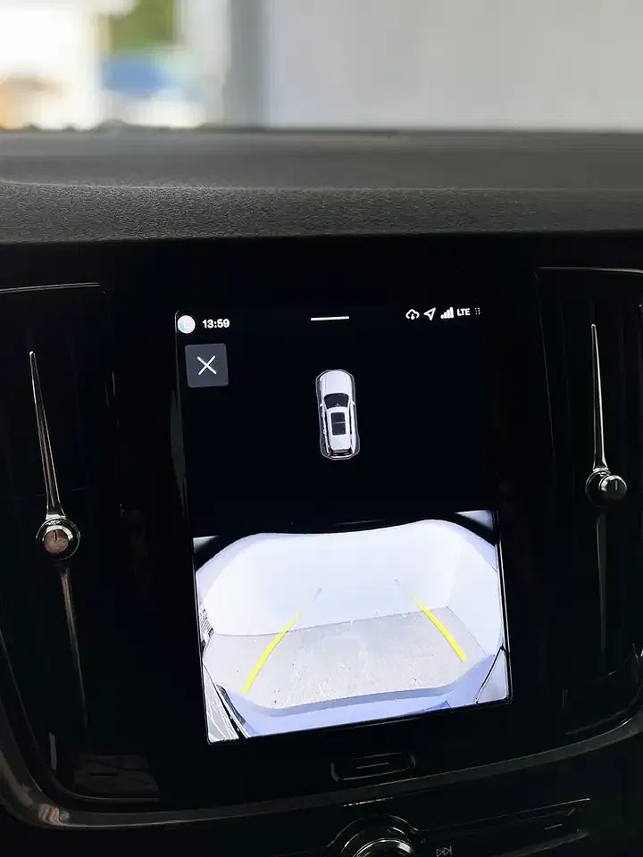 Volvo V90 T6 AWD - Thumbnail 12
