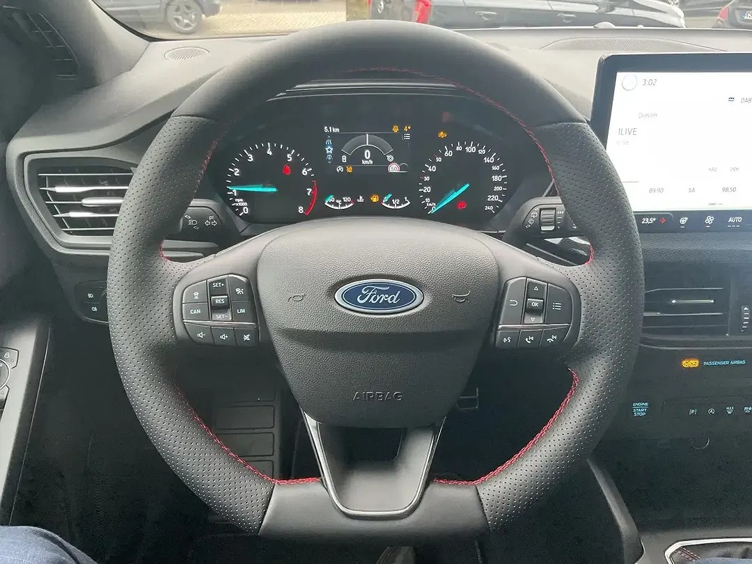 Ford Focus ST-Line - Thumbnail 13