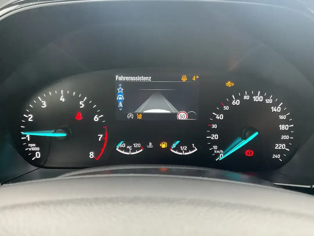 Ford Focus ST-Line - Thumbnail 14