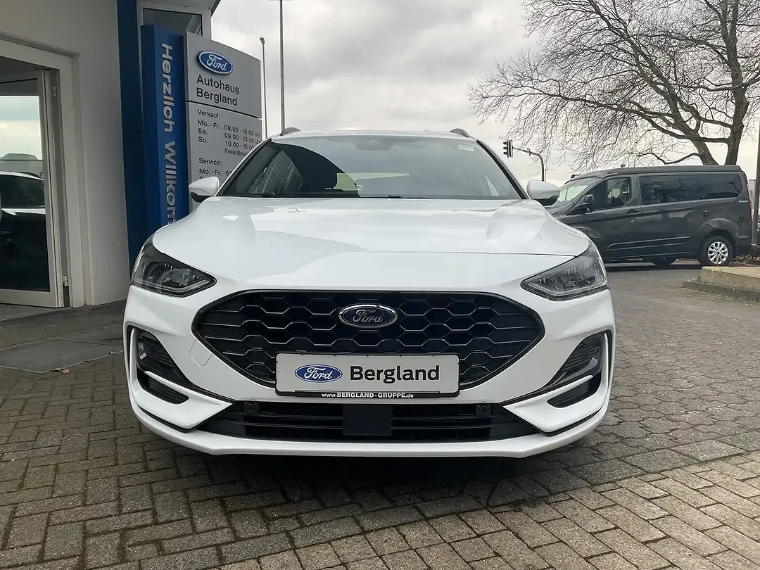 Ford Focus ST-Line - Thumbnail 2