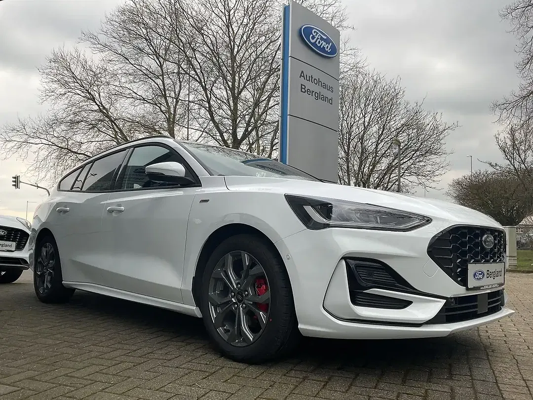 Ford Focus ST-Line - Thumbnail 3