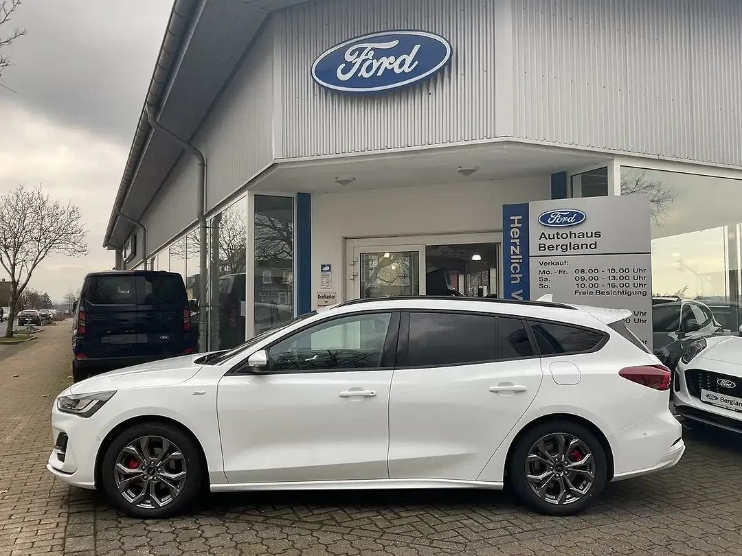 Ford Focus ST-Line - Thumbnail 4