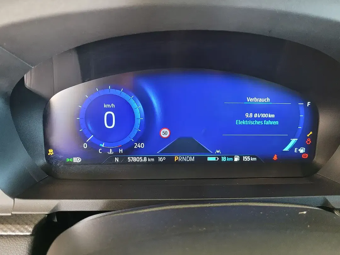 Ford Explorer PHEV 4x4 ST-Line - foto 15