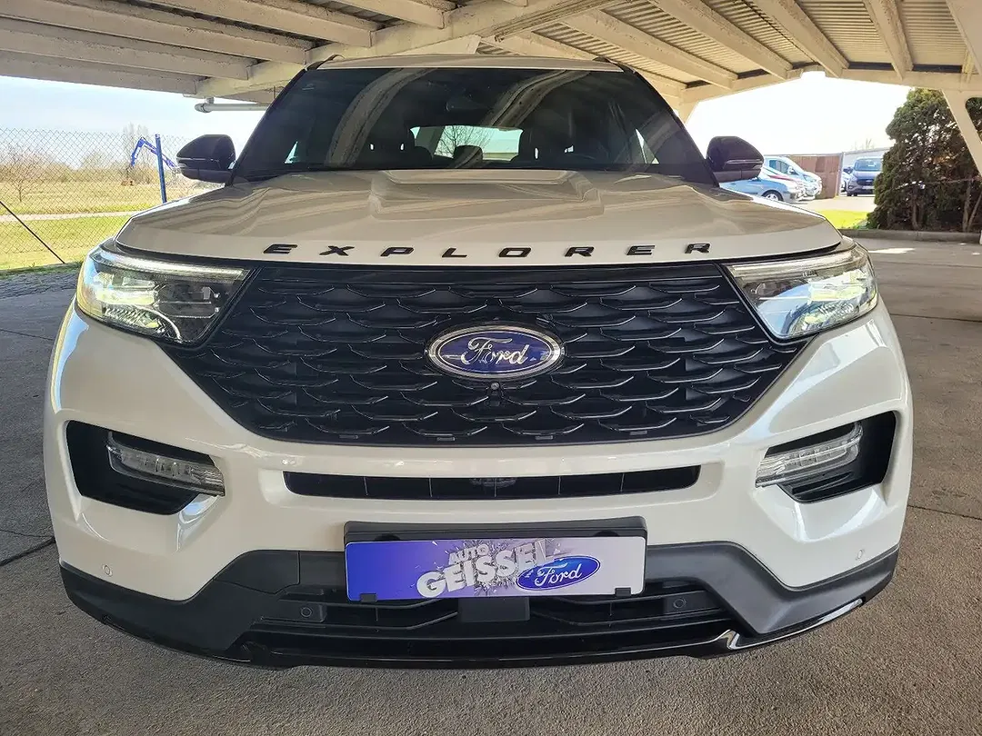 Ford Explorer PHEV 4x4 ST-Line - foto 2