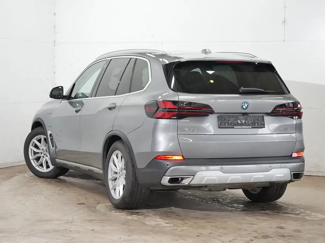 BMW X5 xDrive - Thumbnail 3
