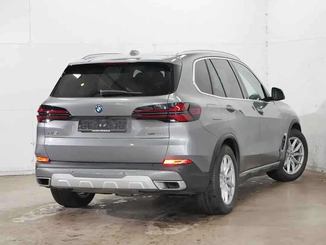 BMW X5 xDrive - Thumbnail 4