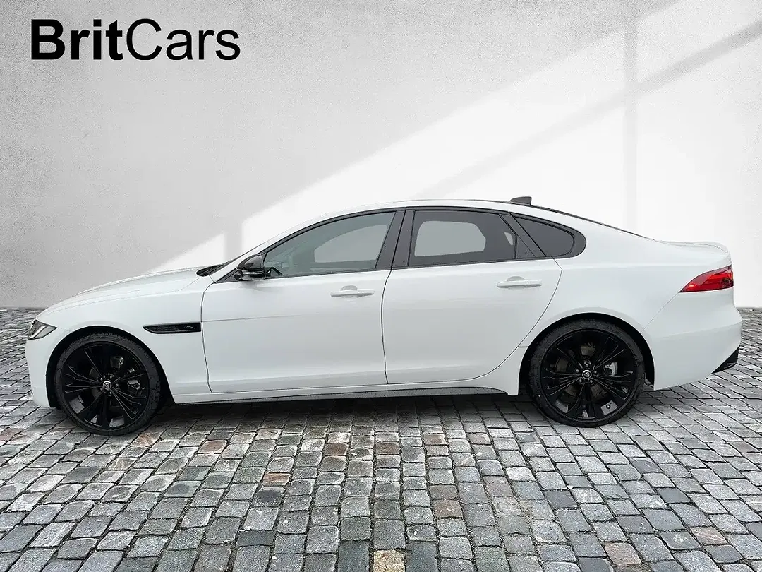 Jaguar XF D200 R-Dynamic SE - Thumbnail 3