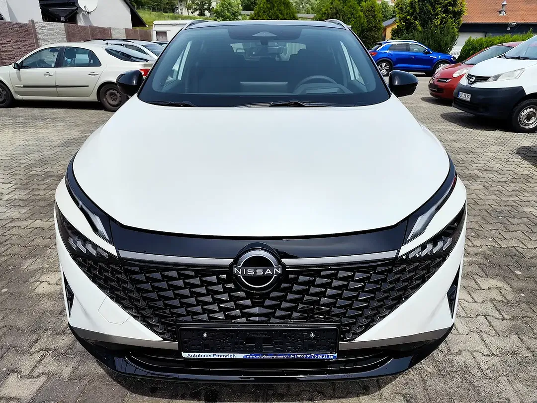 Nissan Qashqai Tekna - Thumbnail 8