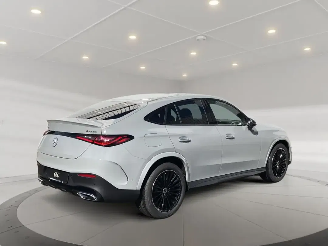 Mercedes-Benz GLC 450 4MATIC Night - foto 2