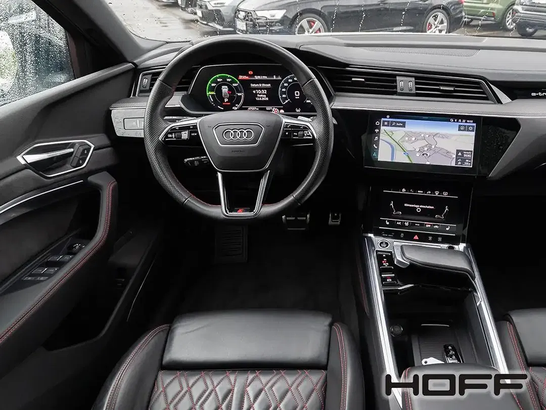Audi Q8 e-tron 55 quattro Sportback S line - Thumbnail 6