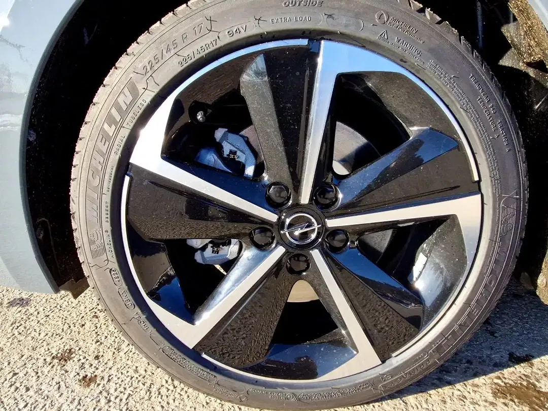 Opel Astra 1.2 Turbo GS Matrix LED - Thumbnail 8