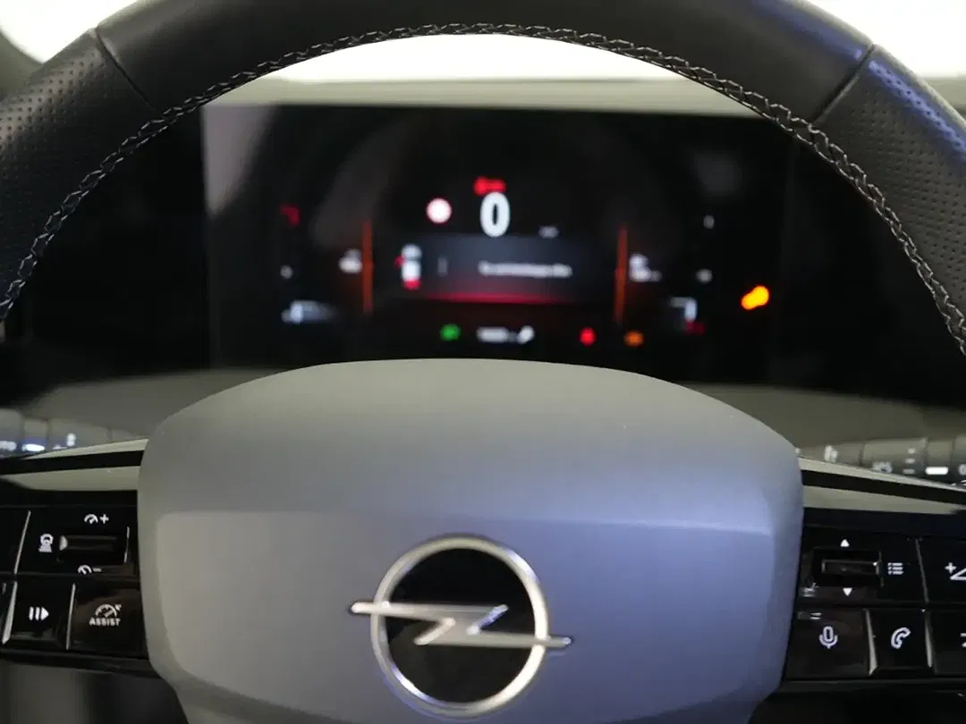 Opel Astra 1.2 GS Matrix LED - Thumbnail 7