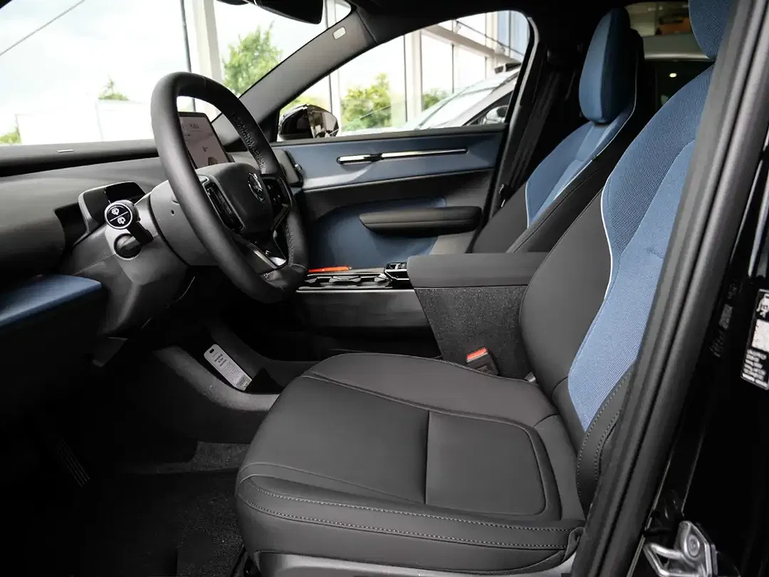 Volvo EX30 Single Motor Edition Plus - Thumbnail 6