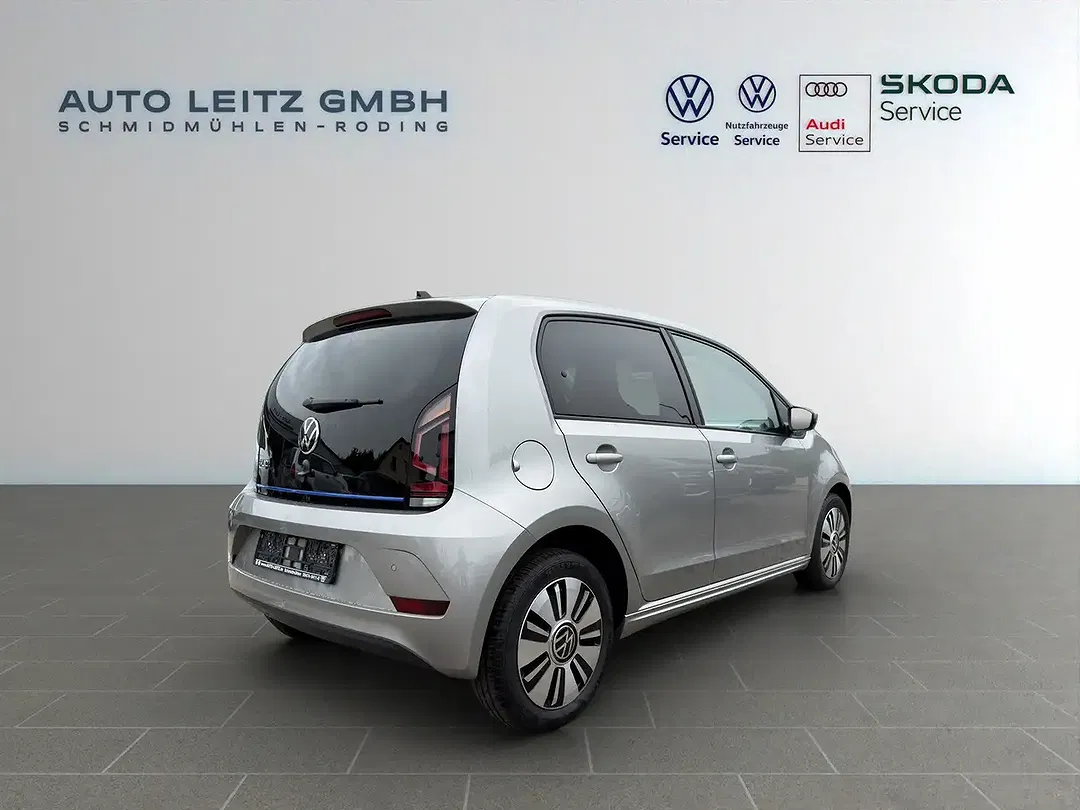 Volkswagen e-up! Style Plus - Thumbnail 6
