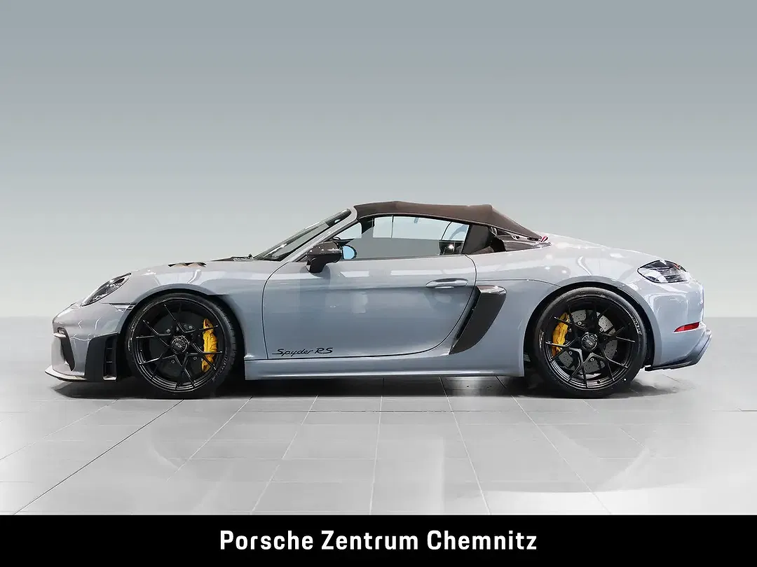 Porsche 718 Spyder RS Weissach PCCB Sport Chrono - Thumbnail 3