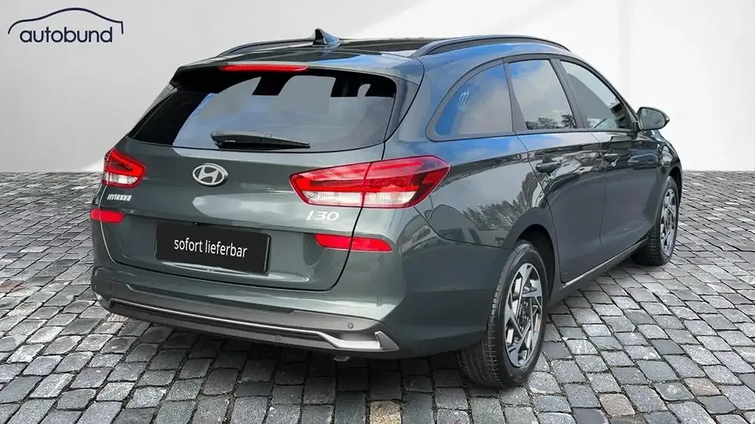Hyundai i30 1.6 T-GDI AUT cw - Thumbnail 3