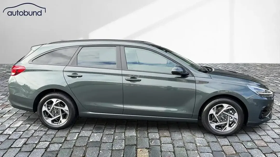 Hyundai i30 1.6 T-GDI AUT cw - Thumbnail 4