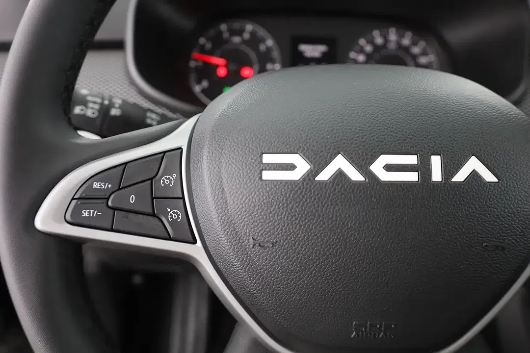 Dacia Logan TCe EDC Edition - foto 14