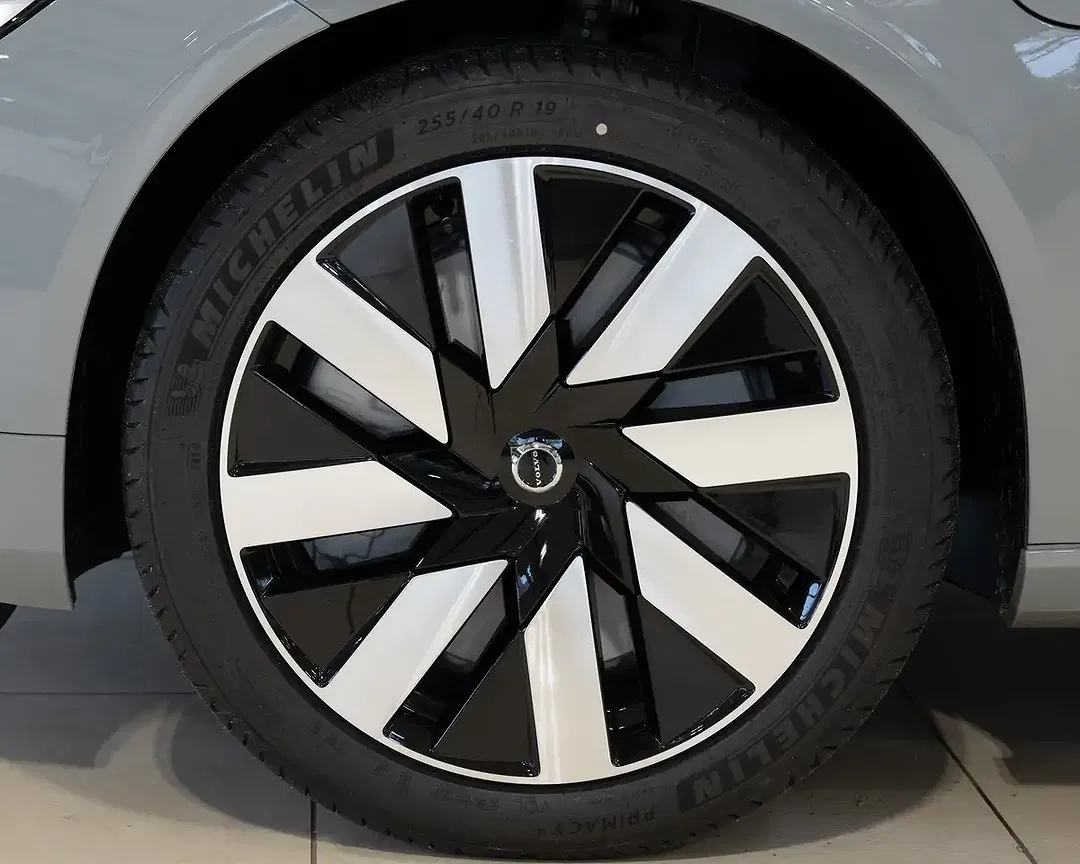 Volvo V90 T8 PHEV Hybrid AWD Recharge Plus Dark - Thumbnail 10