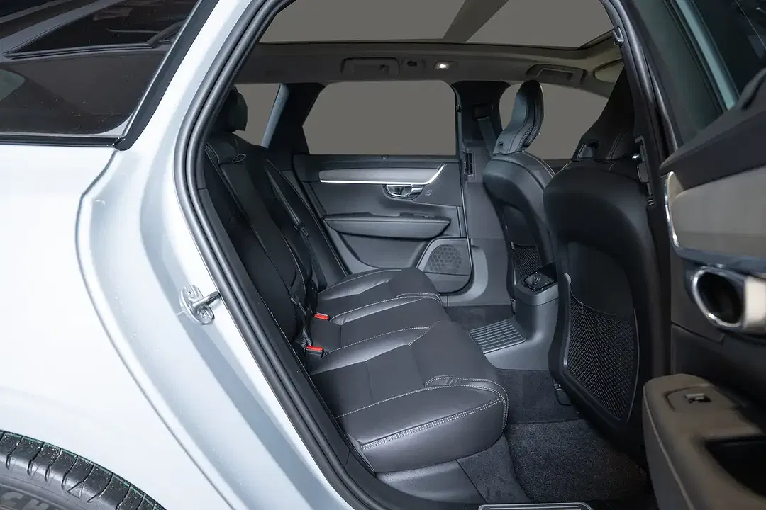 Volvo V90 T8 PHEV Hybrid AWD Recharge Plus Dark - Thumbnail 13