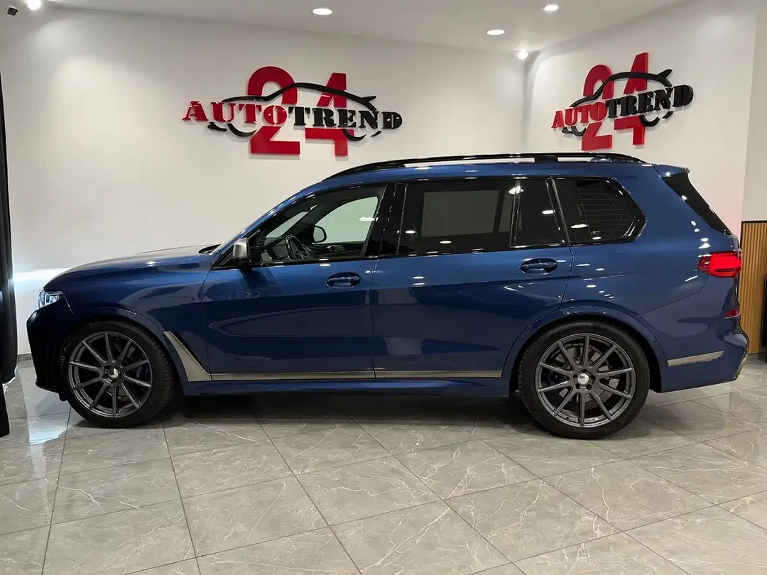 BMW X7 M xDrive - Thumbnail 10