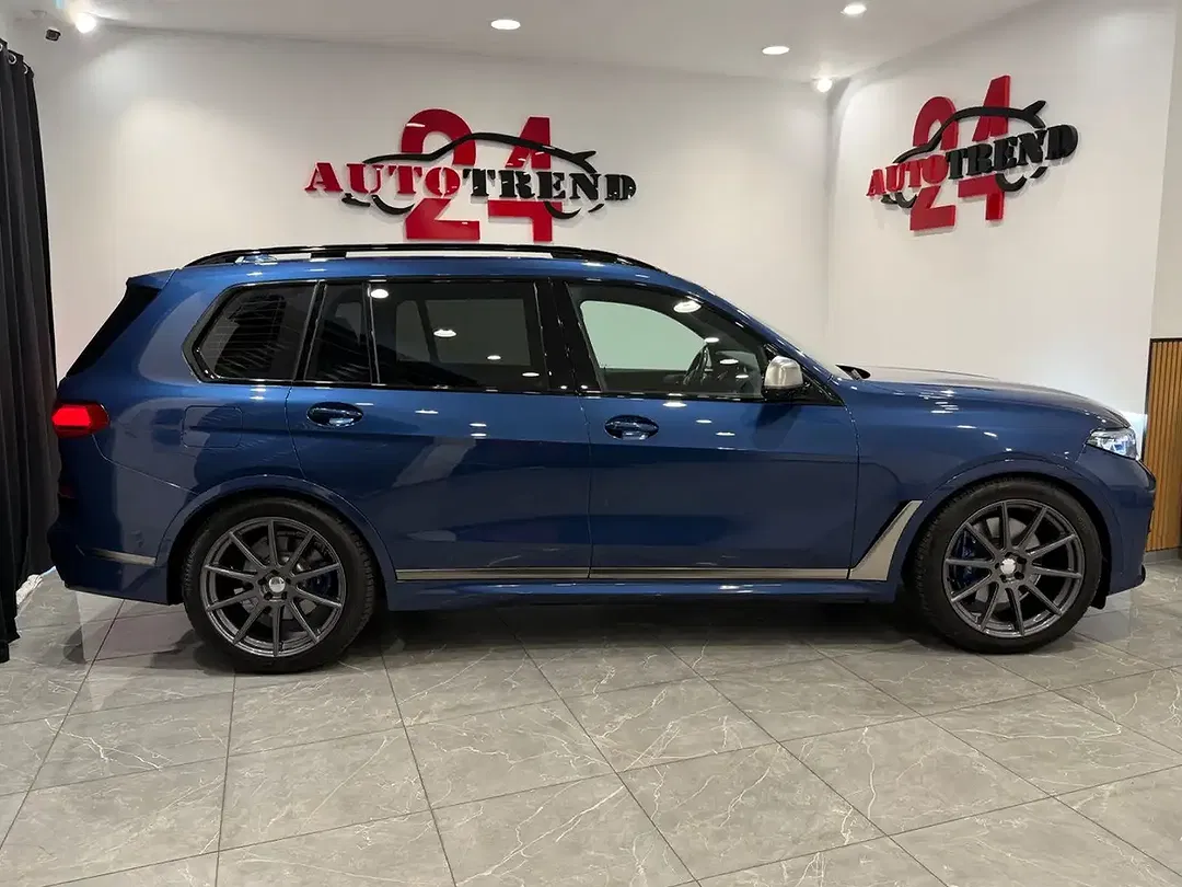 BMW X7 M xDrive - Thumbnail 11