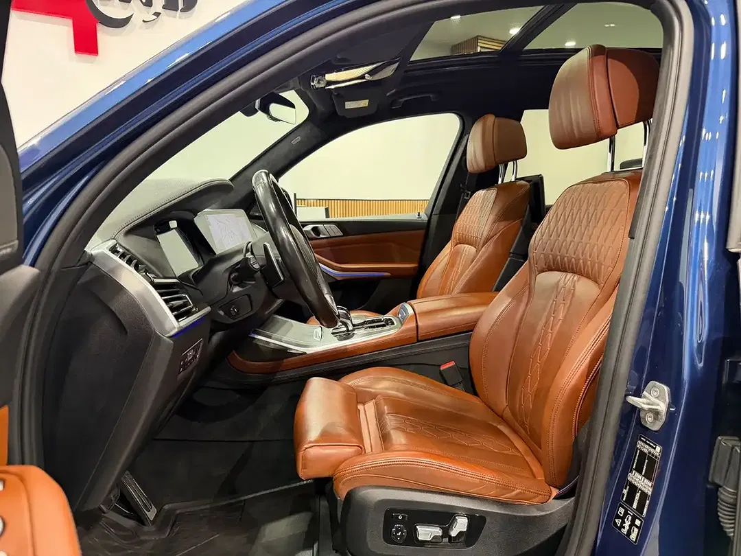 BMW X7 M xDrive - Thumbnail 13