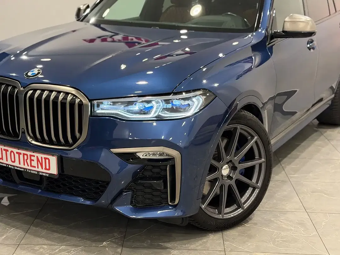 BMW X7 M xDrive - Thumbnail 6